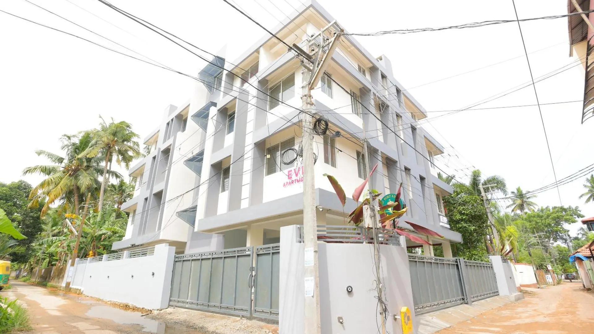 Lefort Luxe By Pop Tavern Apartment Thiruvananthapuram Homestay szállás